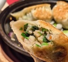 Fresh Shrimp and Leek Dumplings