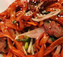 Dry-Fried Beef Rice Noodles