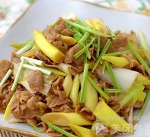 葱爆羊肉盖浇面