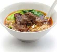 Sour Cabbage Braised Beef Noodles