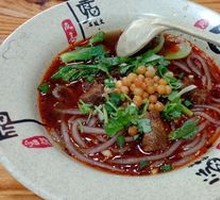 Sichuan-style Spare Ribs Sour Spicy Noodles