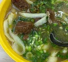 Braised Beef Daoxiao Noodles (Small Portion)
