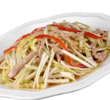 Stir-fried Pork Shreds with Leek and Tofu Skin