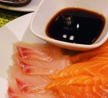 Fresh Sliced Salmon Sashimi