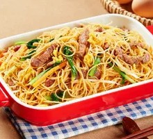 Black Pepper Beef Noodles with Free-range Egg