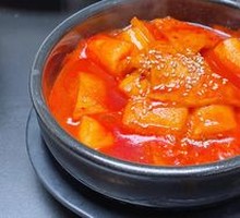 Sweet and Spicy Rice Cake Stir-Fry