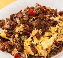 Grandmother's Vegetable Stir-Fried Egg Baozi Rice