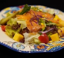 Smoked Salmon Vegetable Salad