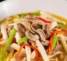 Stewed Pig's Trotter with Mushrooms