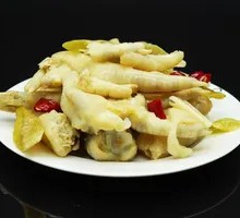 Spicy Pickled Chicken Feet