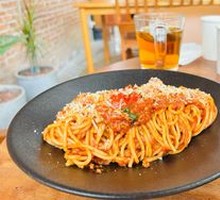 Garden Meat Sauce Noodles