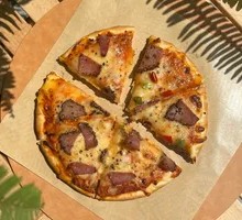 Pascual Beef Pizza