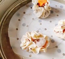 Fresh Pork and Bamboo Shoot Dumplings