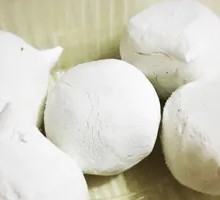 Chinese Herb and Pork Tangyuan Soup