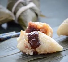 Red Bean and Date Zongzi