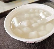 Sweet Rice Balls in Fermented Wine