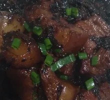 Braised Pork Belly with Preserved Mustard Greens