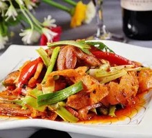 Pan-Fried Pancake with Twice-Cooked Pork