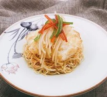 Bean Sprout and Fried Egg Cold Noodles