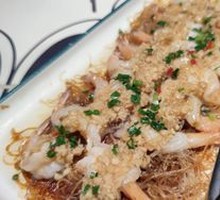 Garlic Shrimp with Rice Noodles