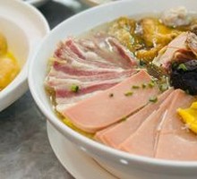 Old Eight Dishes Steamed Three Fresh