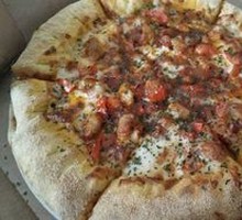 Classic Italian Meat Sauce Pizza