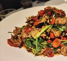 Stir-Fried Beef with Yellow Onion