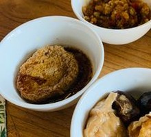 Mushroom and Wheat Gluten Noodles