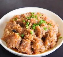 Steamed Pork Ribs with Rice Flour