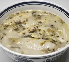 Clam and Yellow Croaker Noodles