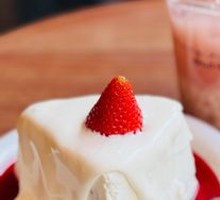 Strawberry Cream Waterfall Cake