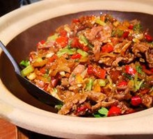 Stir-Fried Fresh Yellow Beef