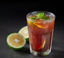 Pot-Brewed Hand-Whipped Lemon Tea