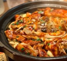 Stewed Fish Head with Wok Flavor