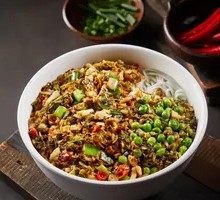 Tao Yuan Pickled Vegetable Stir-Fried Bamboo Shoots with Noodles