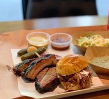 Shredded Pork Burger