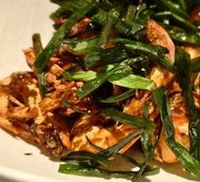 Crispy Scallion and Lime Stir-Fried Shrimp