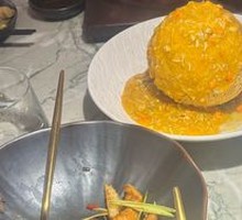 Stewed Pork Shreds with Crab Roe and Two-Side Yellow Noodles