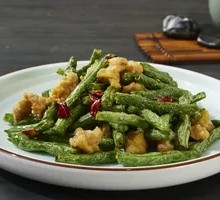 Stir-Fried Chicken and Pork Ribs with Green Beans