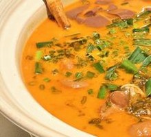 Pot-Braised Duck Blood with Intestines