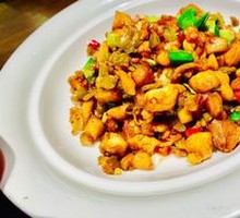 Sauce Pepper Stir-Fried Chicken