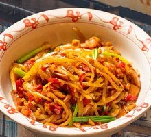 Sour Radish Stir-Fried Pig Tripe