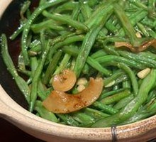 Stewed Broad Bean Noodles in Clay Pot