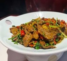 Imperial Koi Stir-Fried Yellow Beef