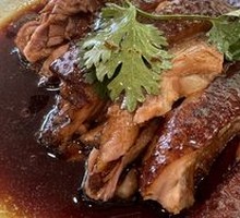 Braised Goose with Meat Rolls and Rice