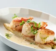 Pan-fried Scallop with Bamboo Shoots