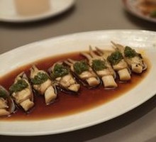 Stir-fried Clams with Fresh Chilies