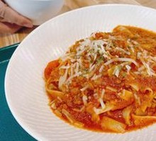 Family-Style Bolognese Meat Sauce Noodles