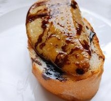 Caramelized Fig Foie Gras Spread with Pink Bread