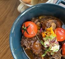 Hungarian Red Wine Stewed Oxtail Pot